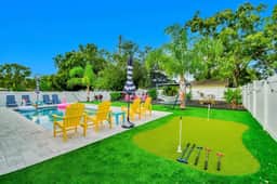 *The Saint* Backyard PARADISE! Pool,Golf,Fire Pit!